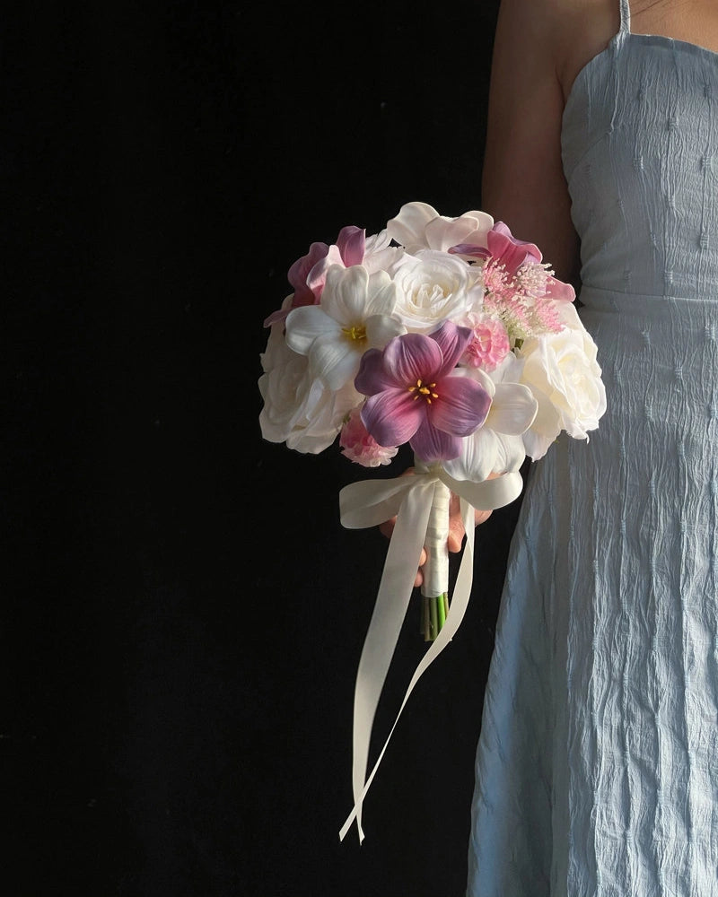 Soft-Touch Bridal Bouquet