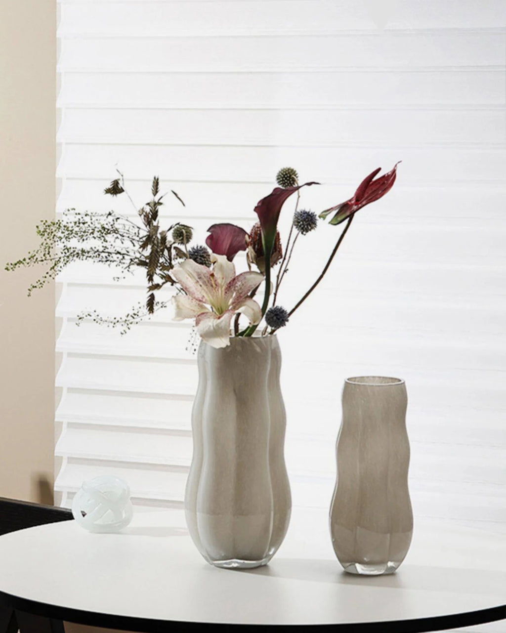 Stylish White Veined Vase