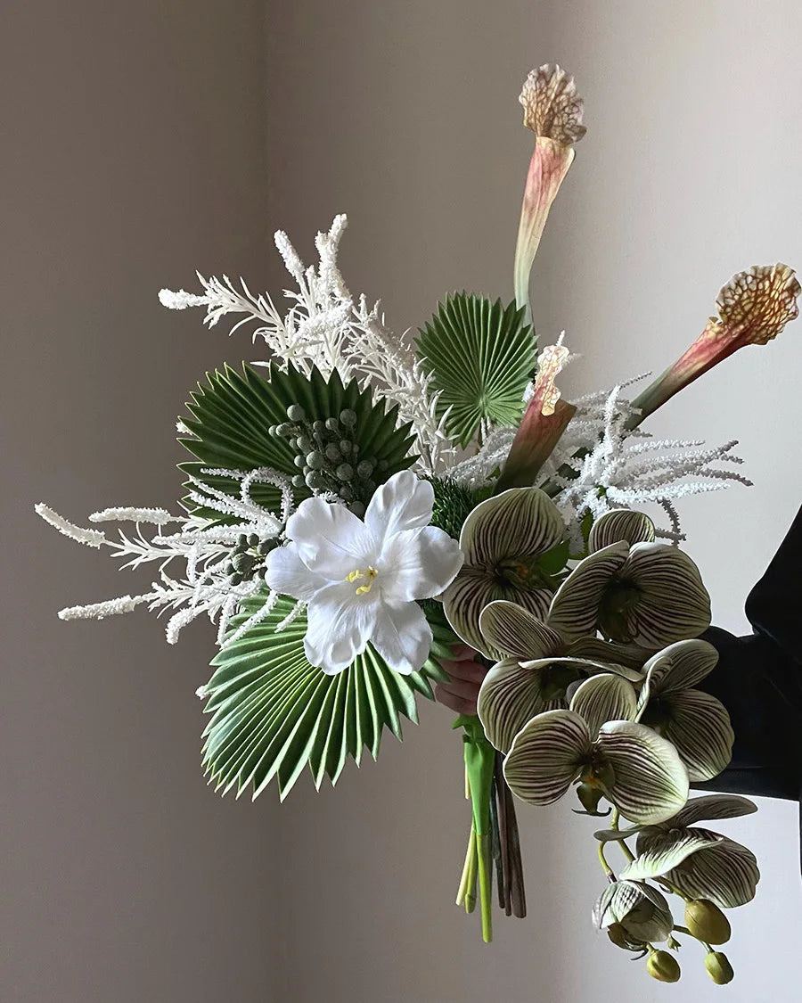 White & Green Floral Set Arrangement